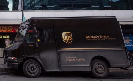 Enfei Carrier UPS International Freight из Гуанчжоу в Китай в Канаду